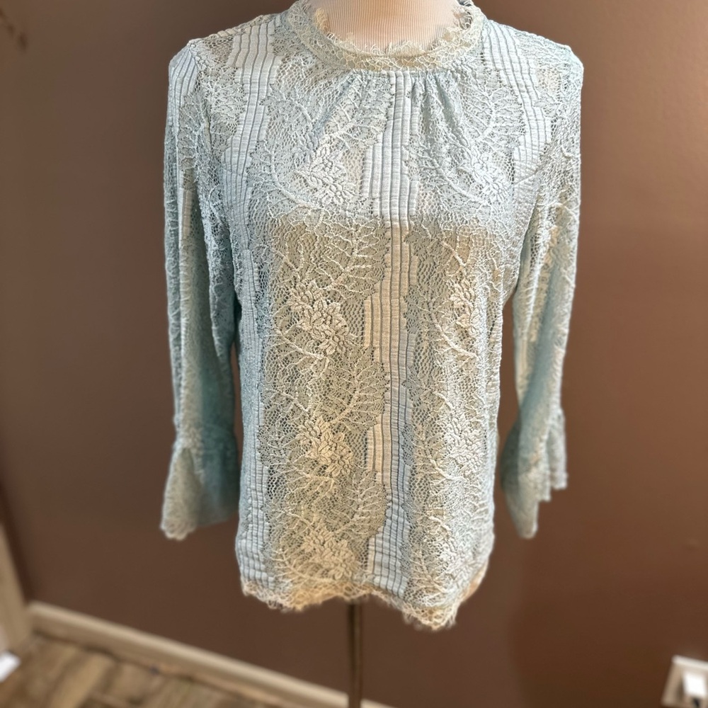 Heartloom Elegant Lace Women's Top in Light Blue